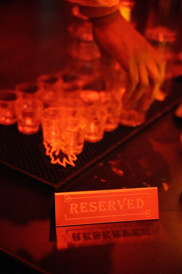Aura - Stage & Bar